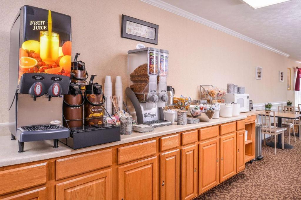 Americas Best Value Inn Alliance Екстериор снимка