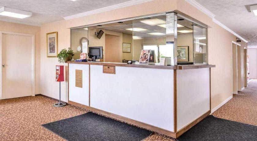 Americas Best Value Inn Alliance Екстериор снимка